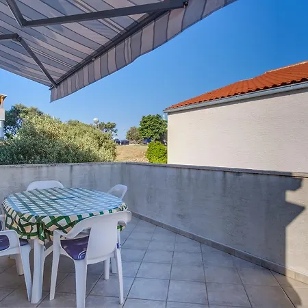 Borka アパート *